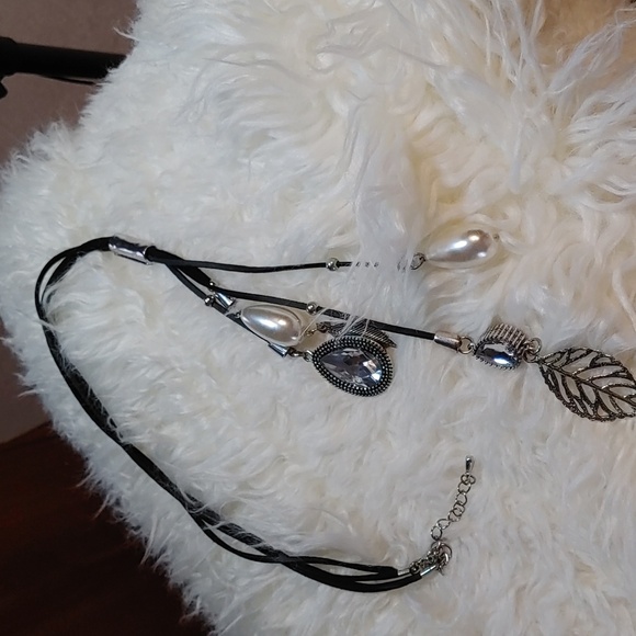 JACQUELINE KENT Leather Cord Stayememt Necklace - Picture 3 of 12
